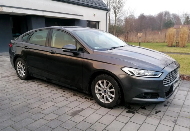 Ford Mondeo cena 48900 przebieg: 149000, rok produkcji 2015 z Łódź małe 92